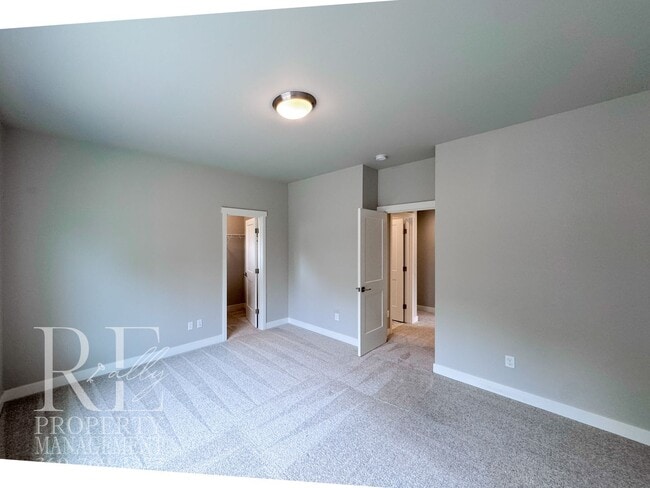 Building Photo - Modern 3-Story Bremerton Home with Water Views on Every Level