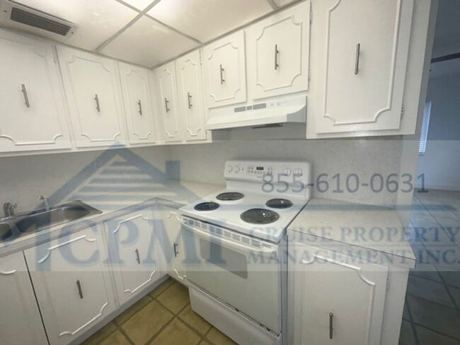Interior Photo - 3661 SW 59 Terr