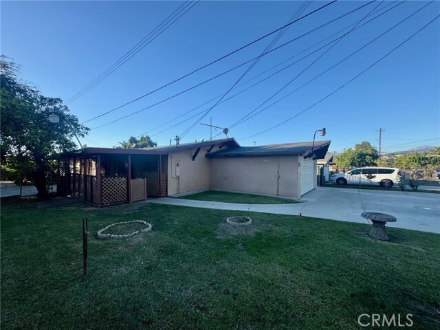 Building Photo - 639 N Currier St