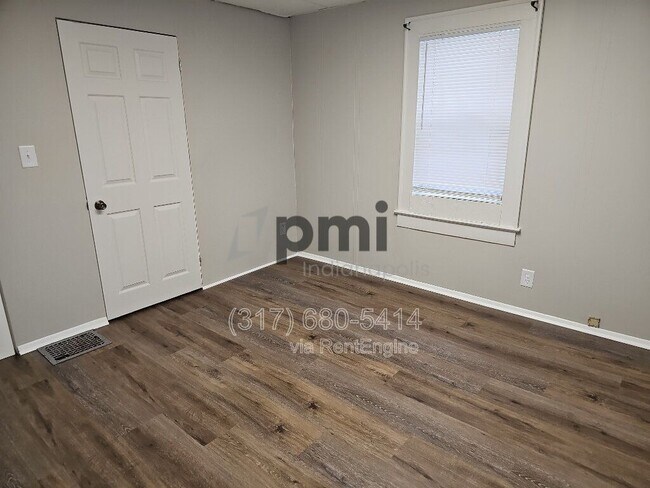 Building Photo - 2031 Southeastern Ave