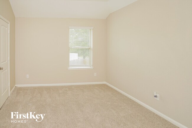 Building Photo - 74 Georgia Street