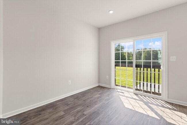 Building Photo - 36084 Fawn Ln