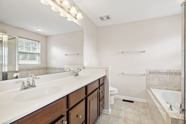 Building Photo - 3465 Bradbury Cir