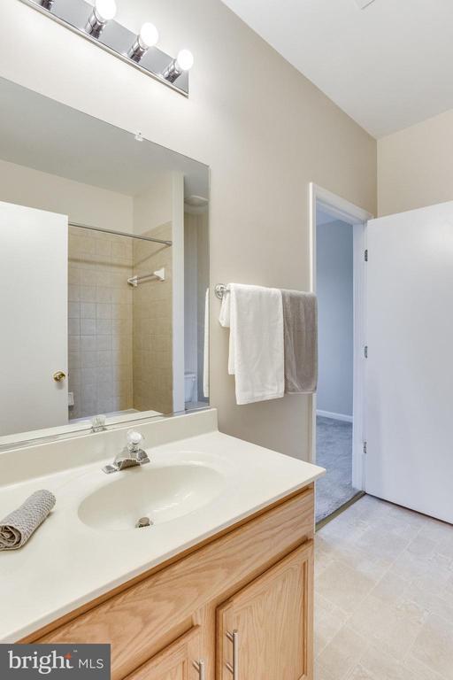 Building Photo - 44386 Adare Manor Square