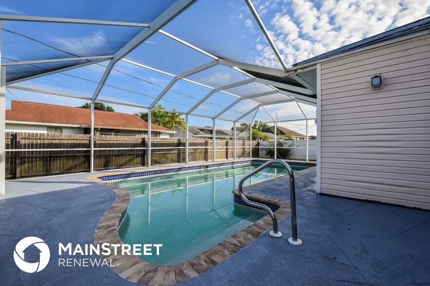 Building Photo - 8397 Coral Dr