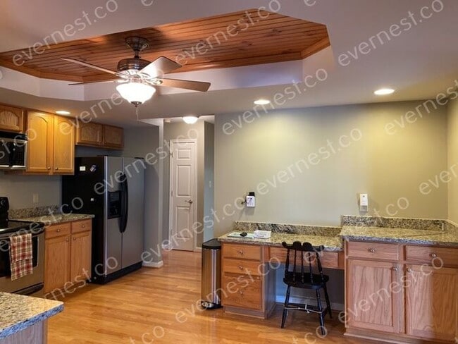 Building Photo - Stunning 3 Bed, 2 Bath House in Locust Gro...