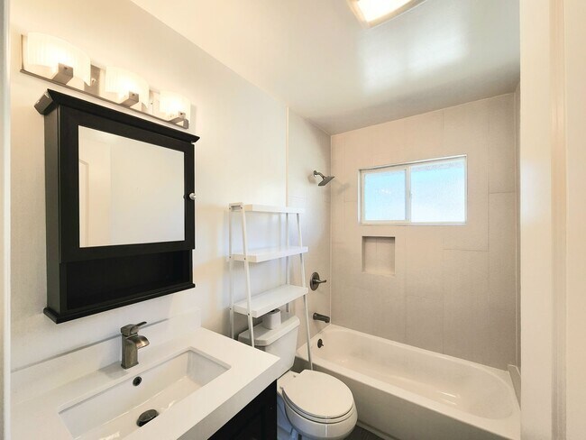 Building Photo - 3 bedroom 3 bathroom hillside Pacifica home with serene views