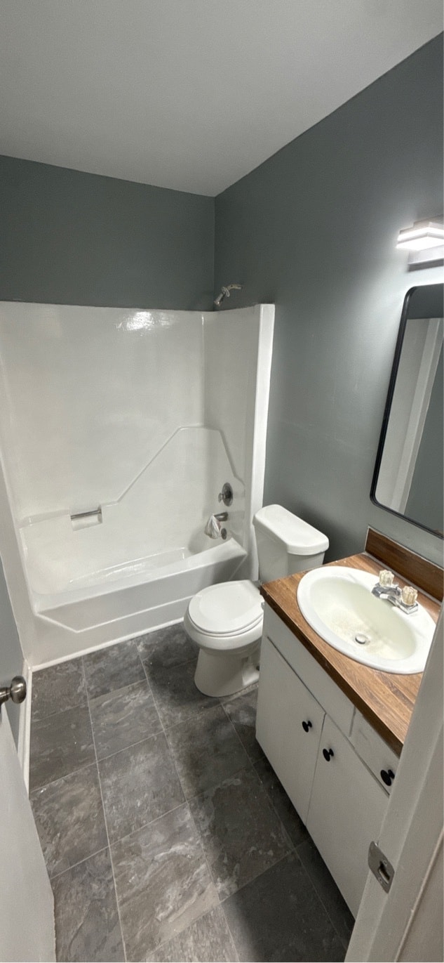 Building Photo - 127 Aqua Ct