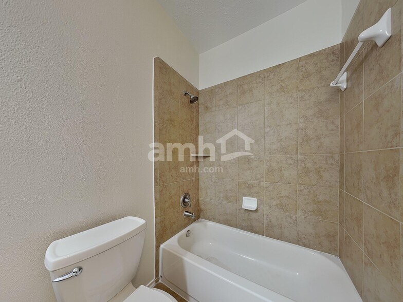 Building Photo - 10006 Blissfull Valley Ln