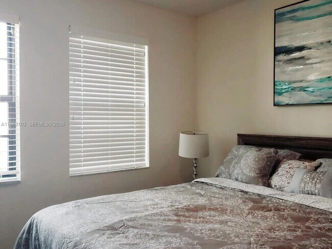 Building Photo - 412 NW 72nd St