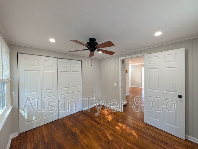 Building Photo - 4455 Broad St