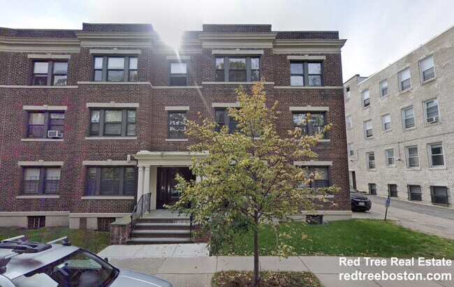 Building Photo - 19 Egremont Rd