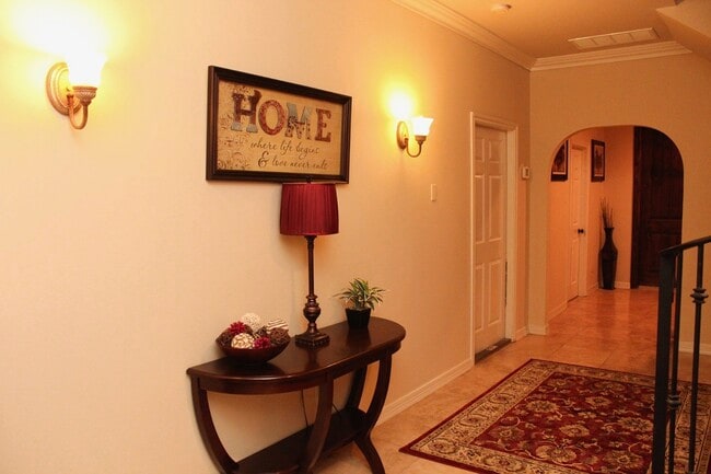 Building Photo - 3007 Falls At Fairdale