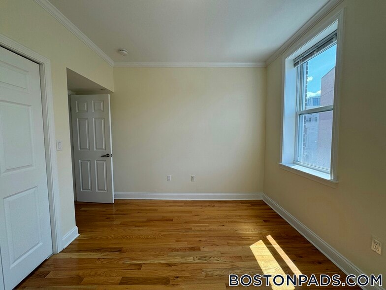 Building Photo - 1 Chauncy St