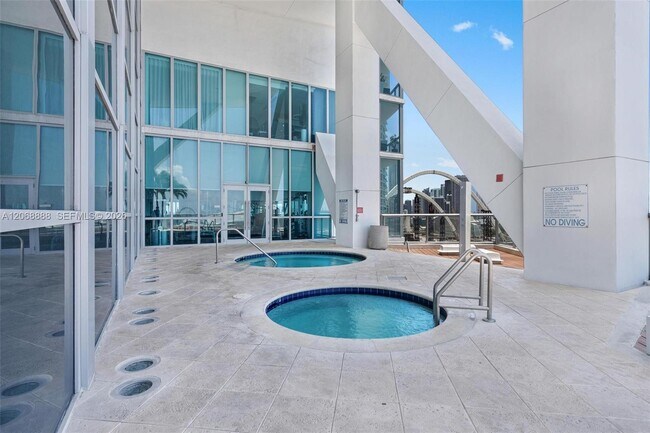 Building Photo - 888 Biscayne Blvd