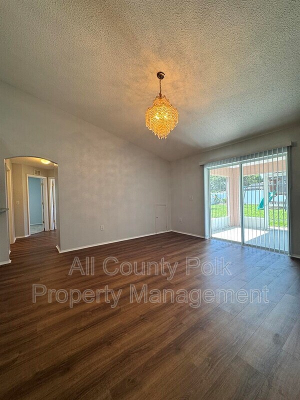 Building Photo - 601 Willet Cir