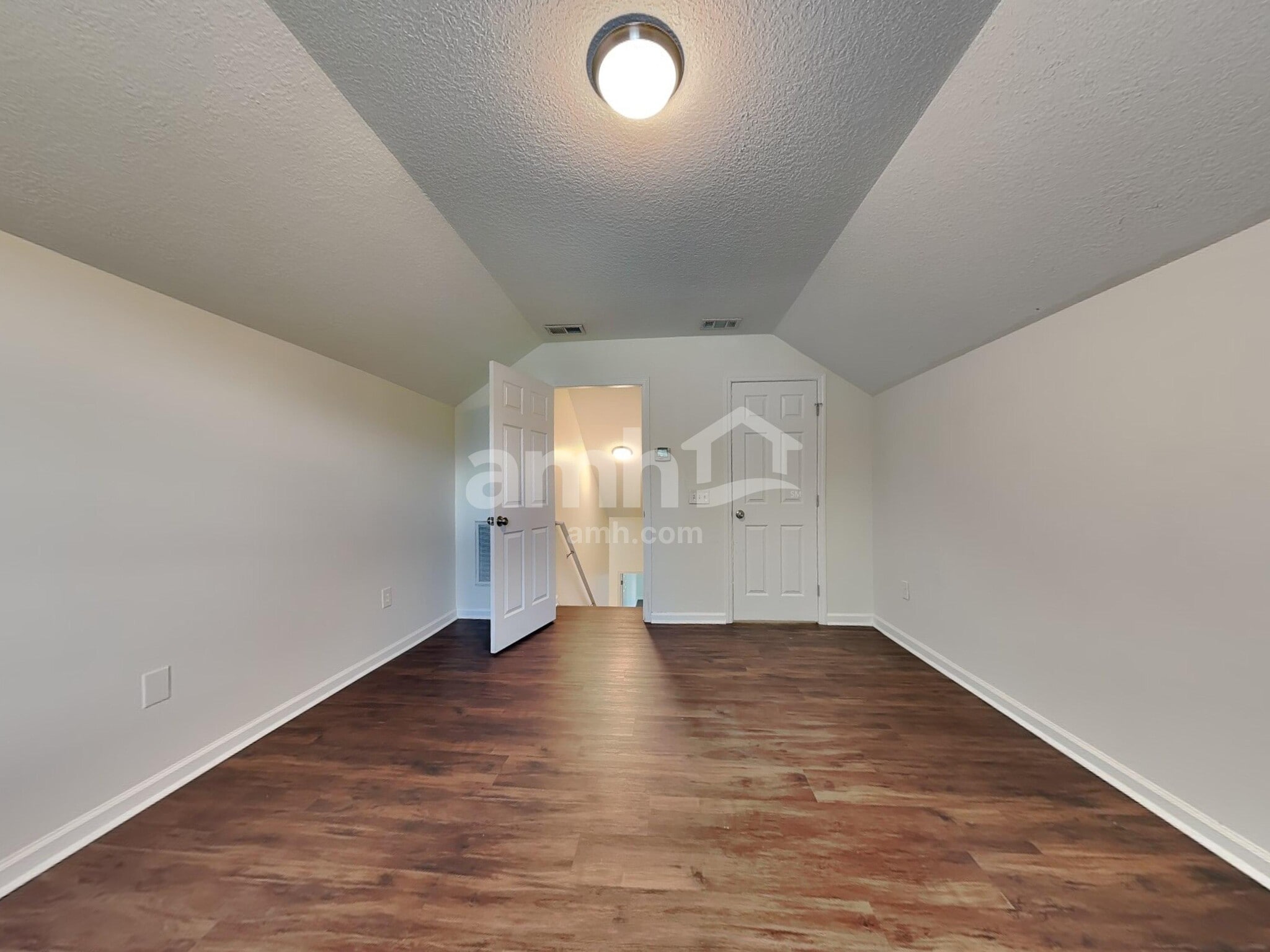 Building Photo - 632 Stonebridge Cir