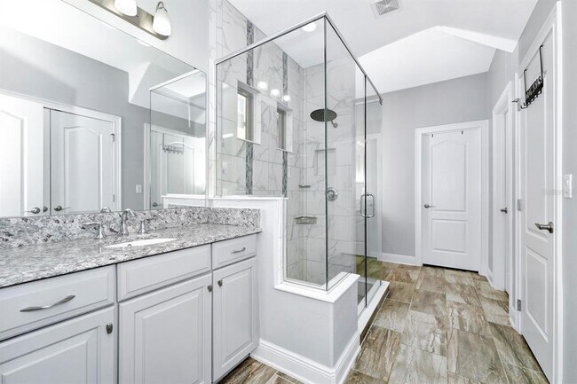 Building Photo - 915 Fountain Coin Loop