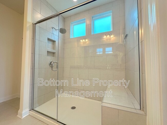 Building Photo - 4487 Fls Lk Dr S W