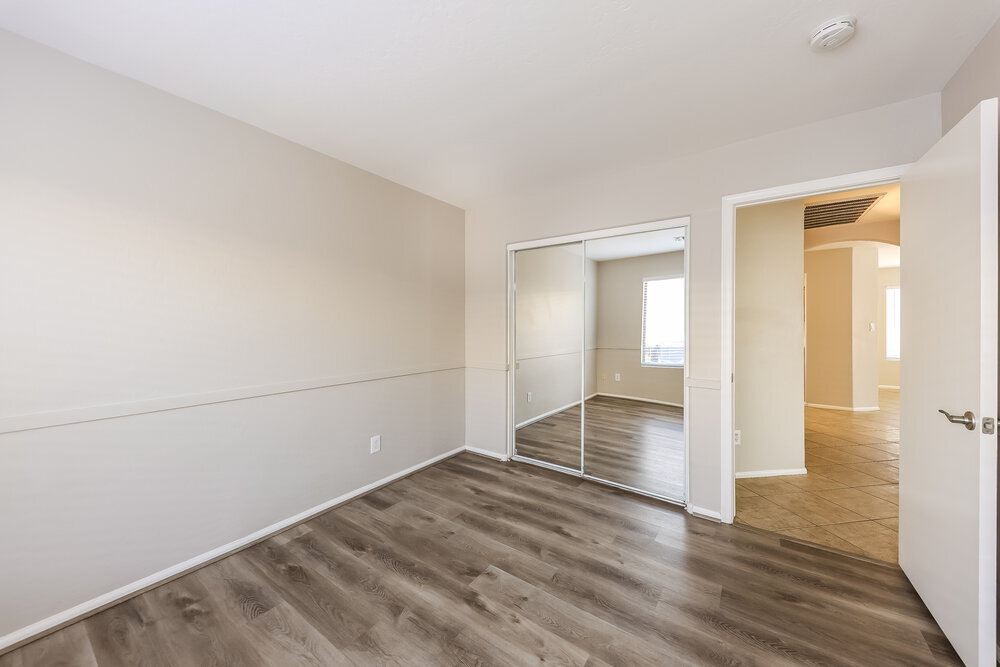 Building Photo - 13273 W Mauna Loa Ln