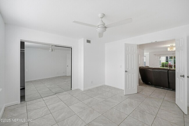 Building Photo - 4329 Plaza Gate Ln S