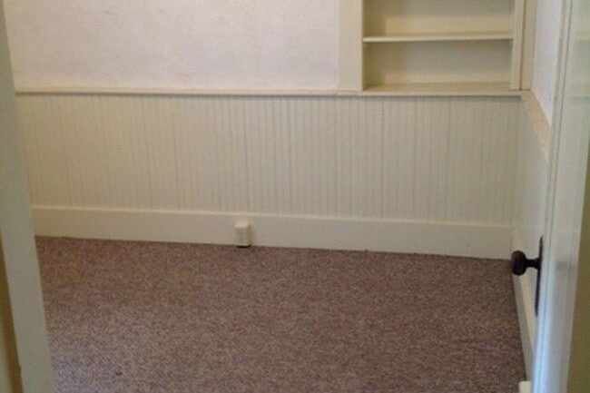 Building Photo - Coming soon:  2 Bed 1 Bath Home