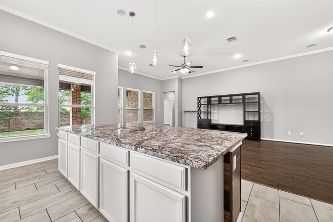 Building Photo - 3854 Fleetwood Falls Ln