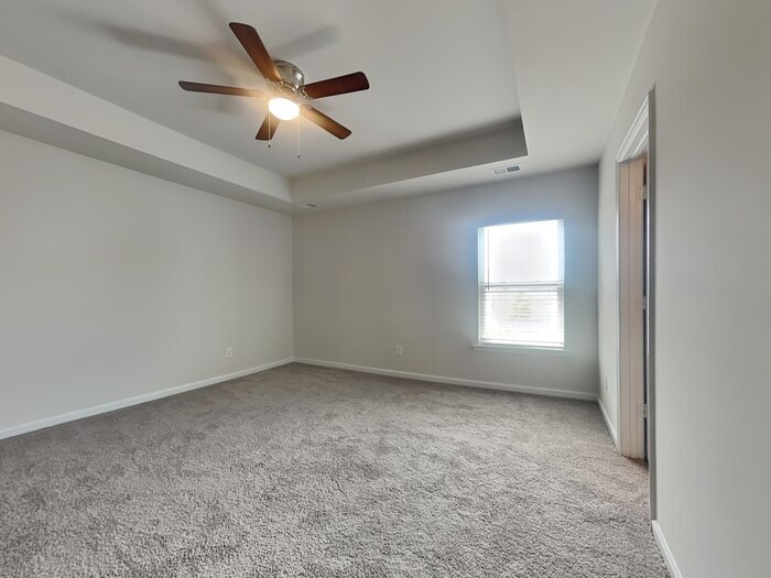 Building Photo - 51 Blue Fescue Way