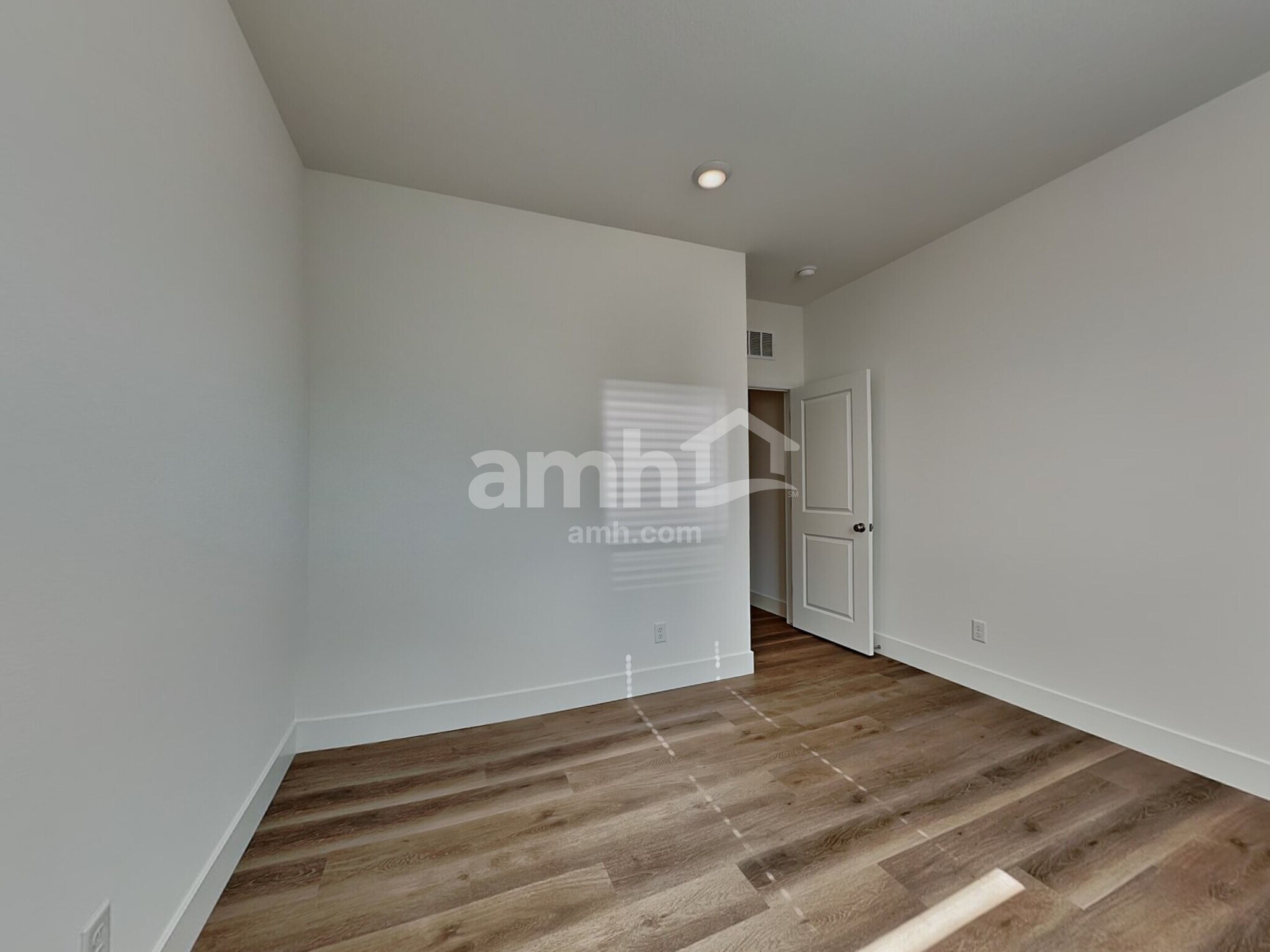 Building Photo - 9141 Fiesta Impatiens Ct