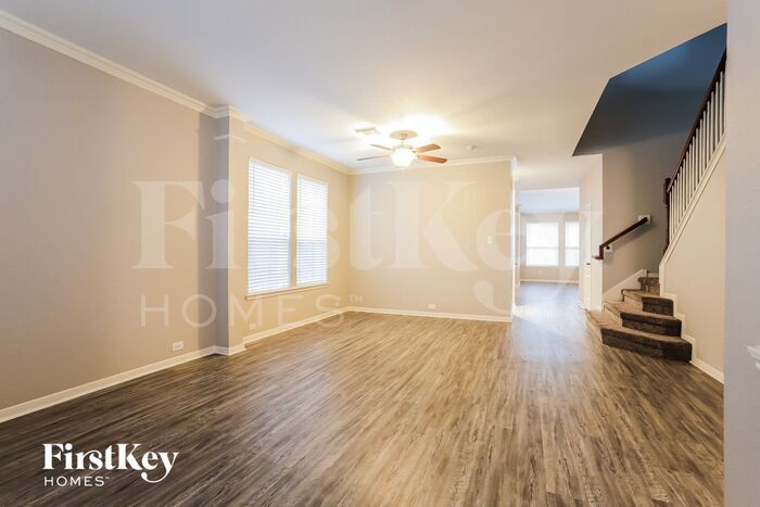 Building Photo - 15118 Sierra Ridge Dr