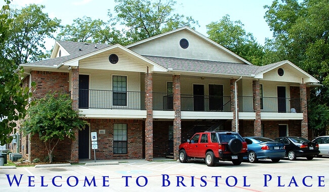 Building Photo - 1011 N Austin St