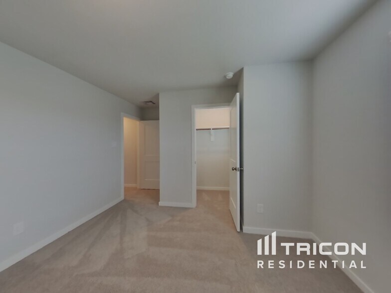Building Photo - 11523 Prosperity Dr