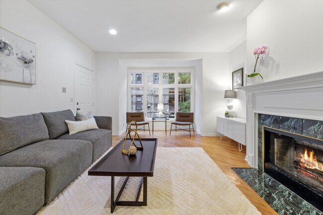 Building Photo - 3117A N Orchard St