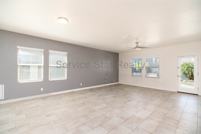 Building Photo - 348 W Mammoth Cave Dr