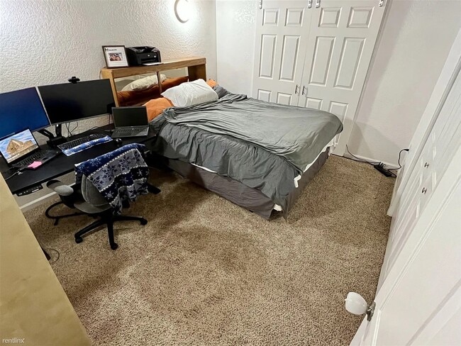 Building Photo - 2669 Deake Ave