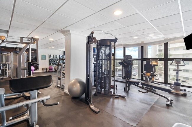Building Photo - 3115 S Ocean Blvd