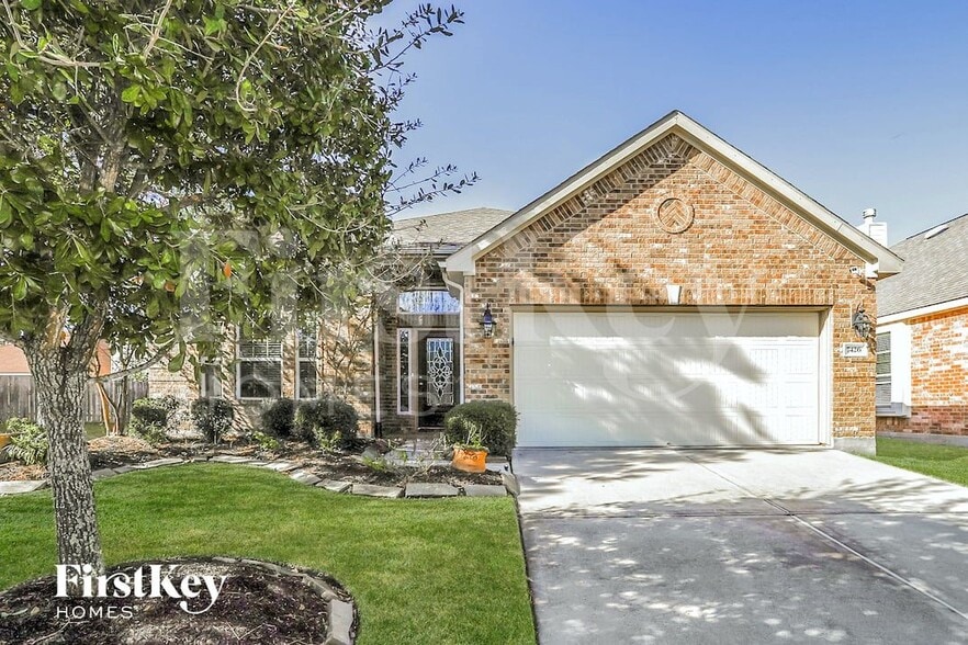 Primary Photo - 7426 Upland Mill Ln