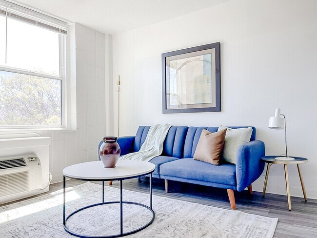 Building Photo - 2515 Burnet Ave