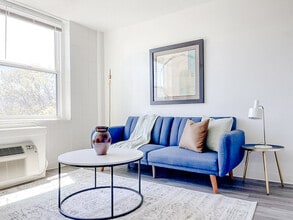 Building Photo - 2515 Burnet Ave