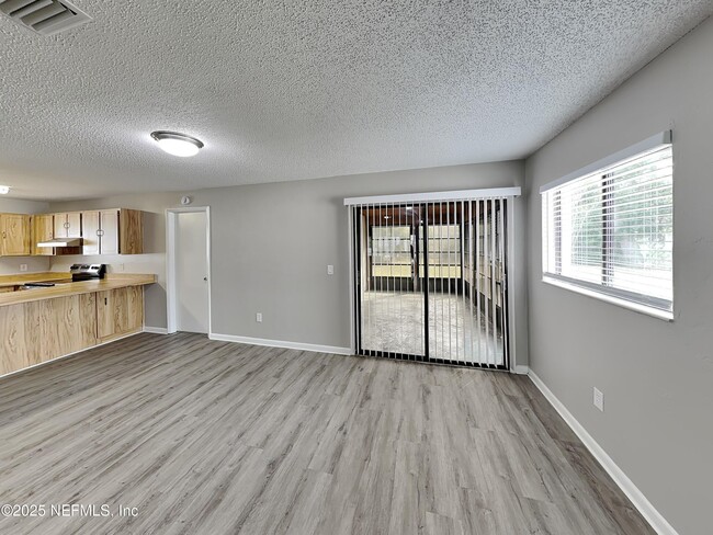 Building Photo - 31 Folson Ln