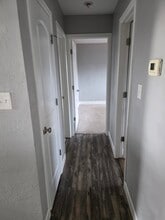 Building Photo - 1600 Pinto Ln