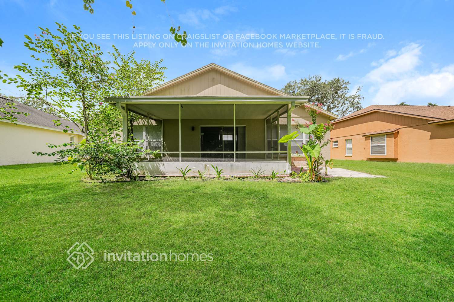 Building Photo - 28423 Meadowrush Way