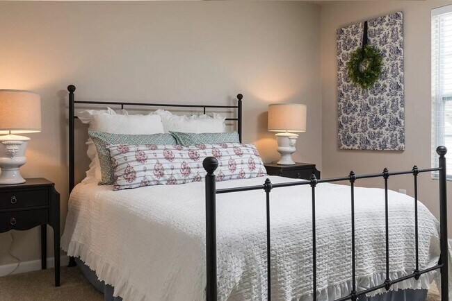 Building Photo - Newer Home at Great Value in Mattawan!