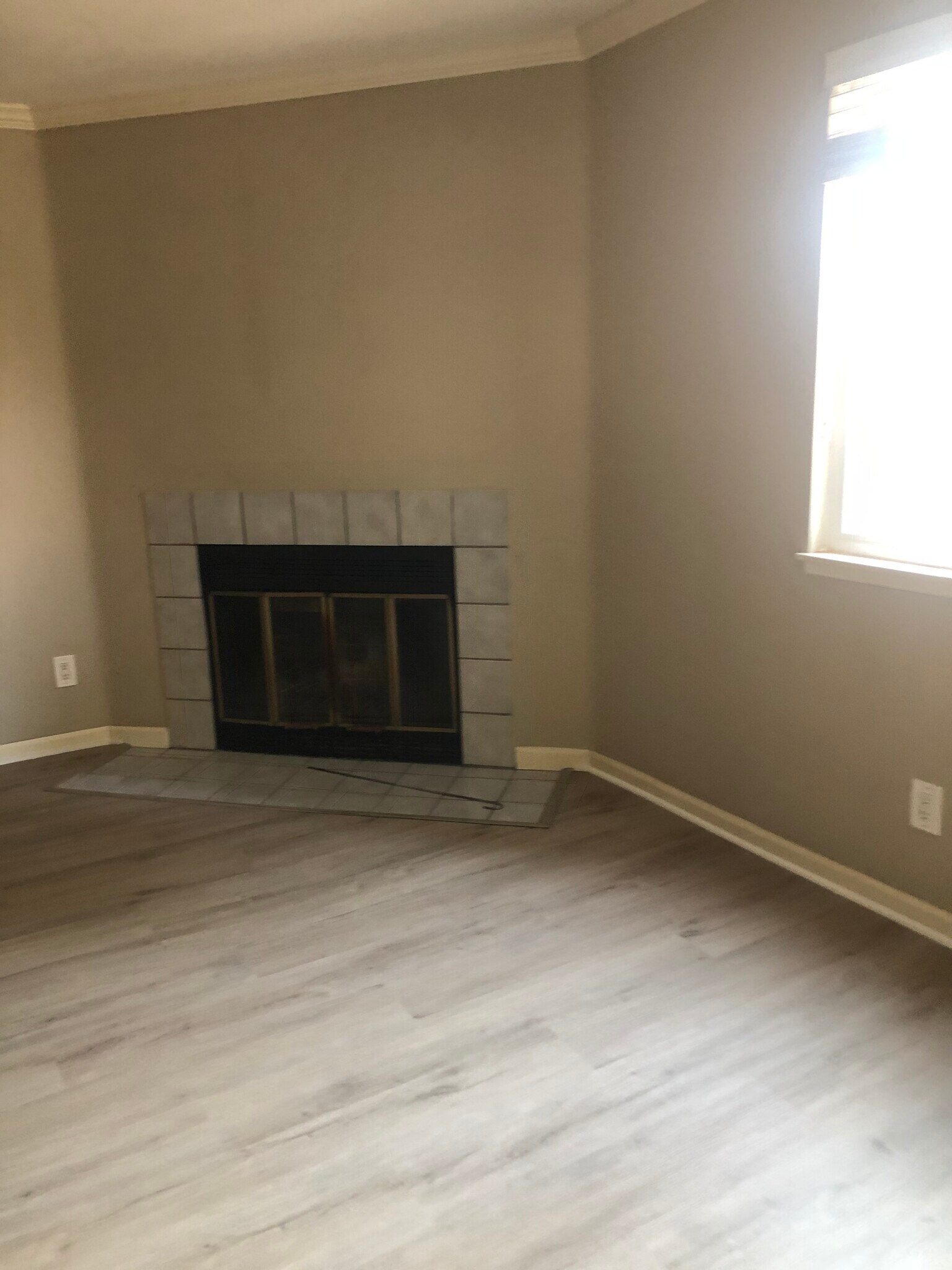 Building Photo - 3520 Lebon Dr