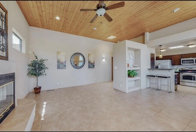 Building Photo - 2411 Tramway Terrace Ct NE