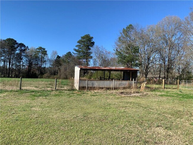 Building Photo - 333 GA-11