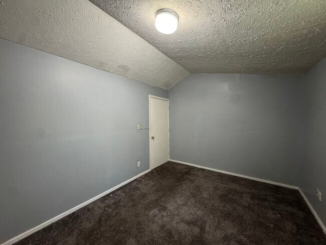 Building Photo - 1214 W Havens St
