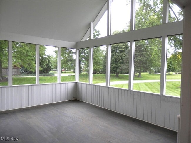 Building Photo - 311 Miner Rd