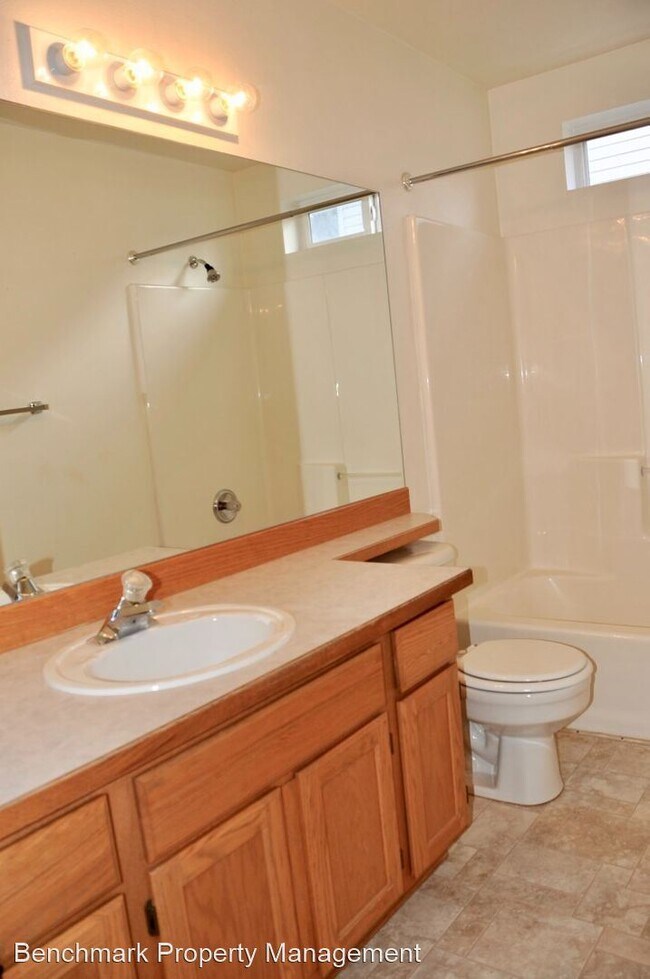 Building Photo - 3 br, 2 bath House - 5769 N. LaChaise Lane