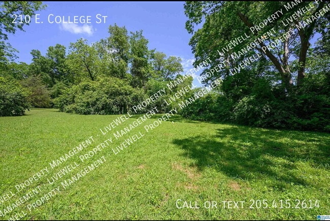 Building Photo - 210 E College St